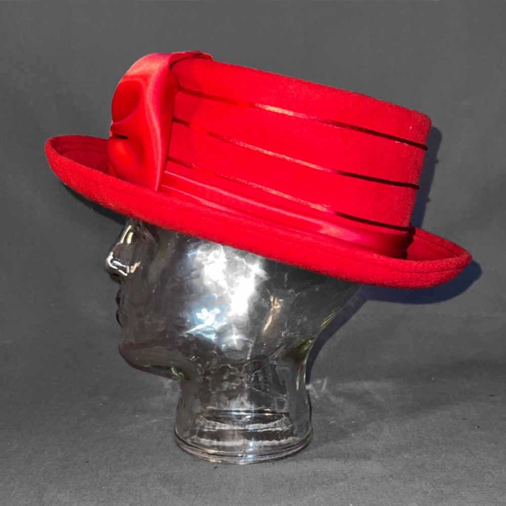 Reversible Red Hat - Picture 5 of 10